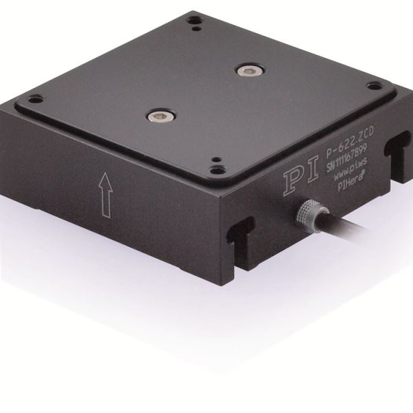 用于纳级定位和光纤校准的定位器